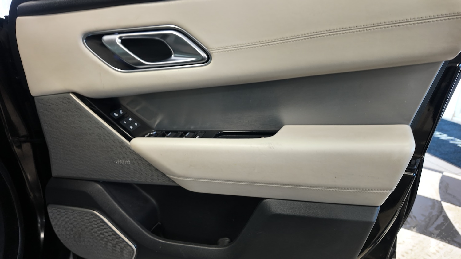 Used Land Rover Range Rover Velar 2018 for sale - 77431616: Photo 25