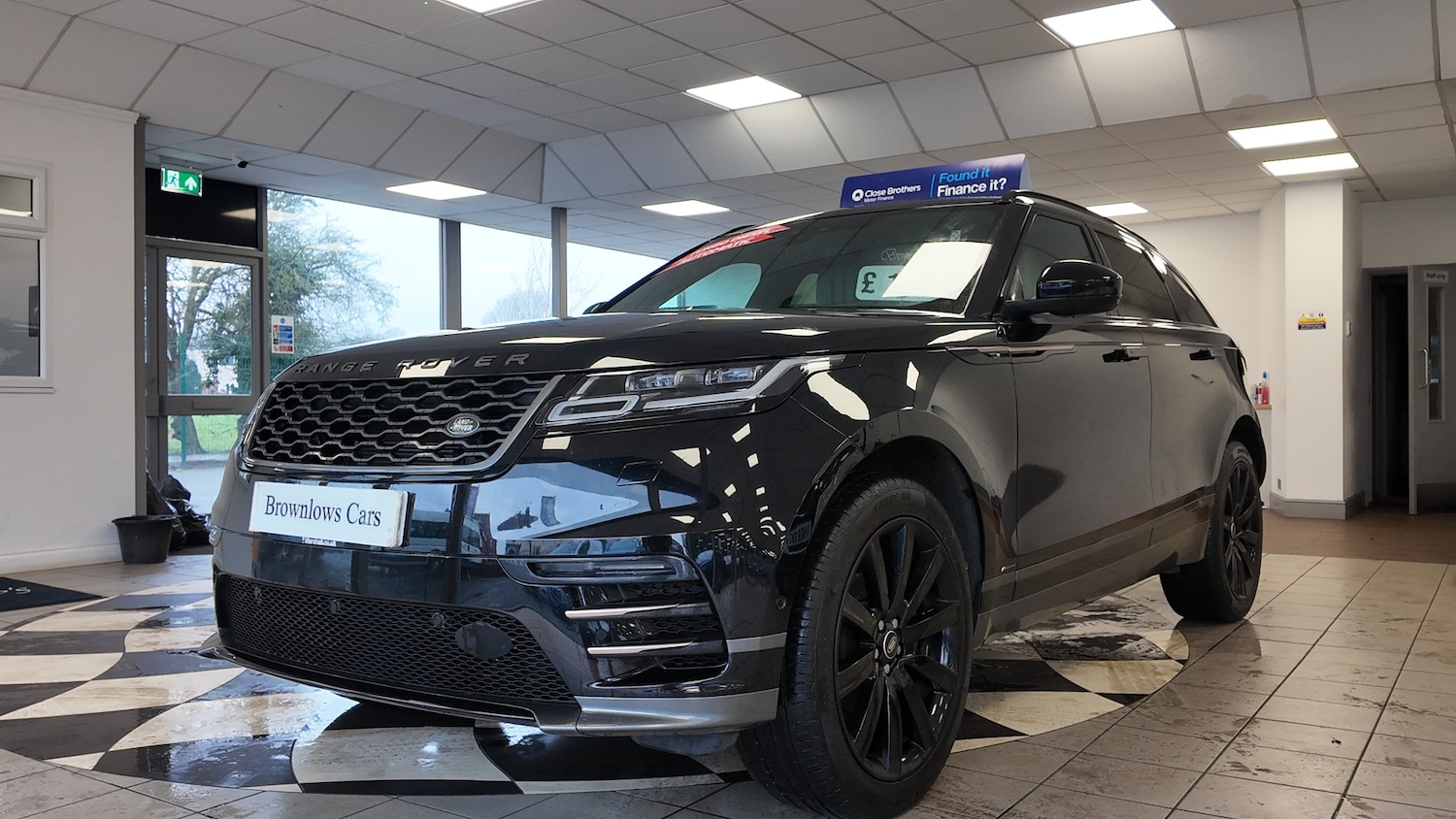 Used Land Rover Range Rover Velar 2018 for sale - 77431616: Photo 3
