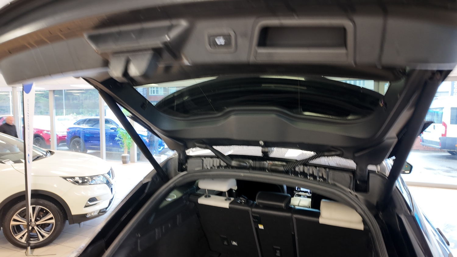 Used Land Rover Range Rover Velar 2018 for sale - 77431616: Photo 41