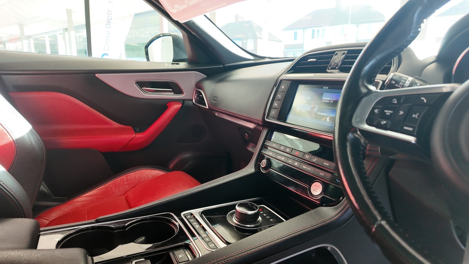 Used Jaguar F-Pace 2017 for sale - 76598880: Photo 15