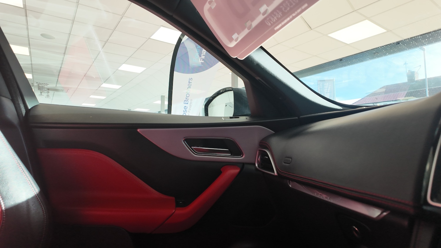 Used Jaguar F-Pace 2017 for sale - 76598880: Photo 21