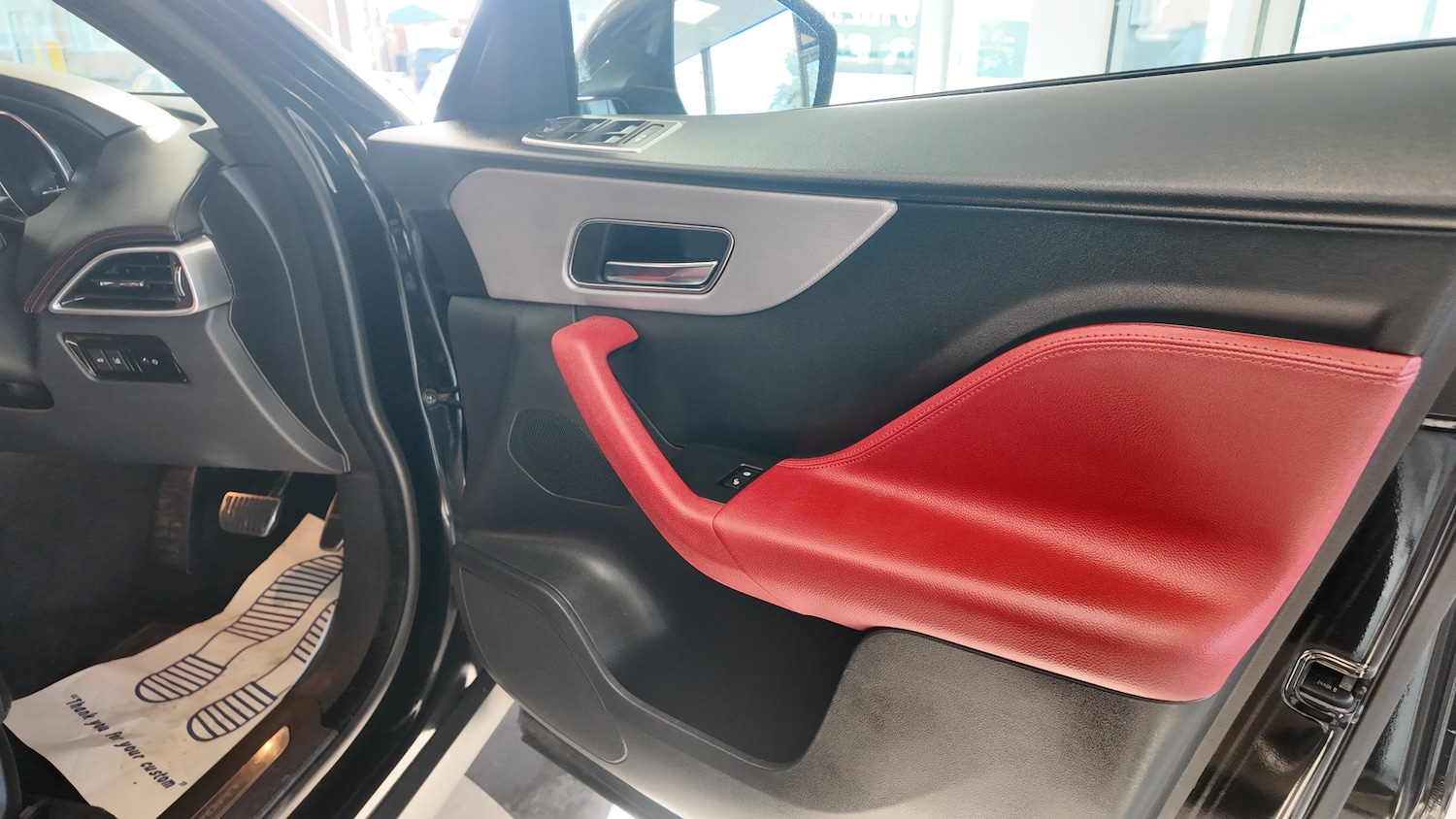 Used Jaguar F-Pace 2017 for sale - 76598880: Photo 22