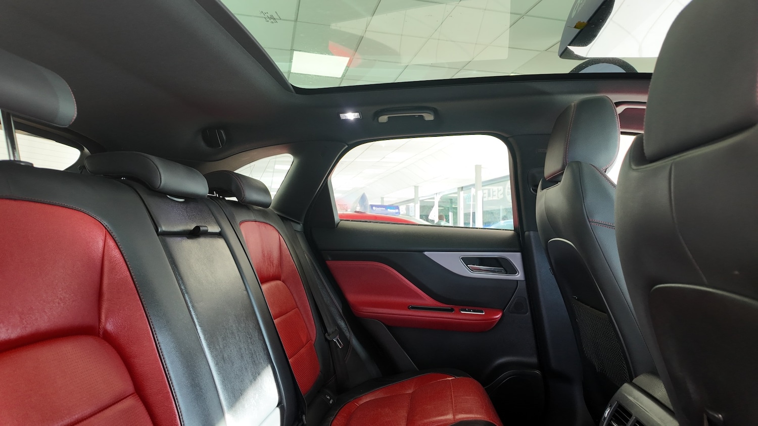 Used Jaguar F-Pace 2017 for sale - 76598880: Photo 26