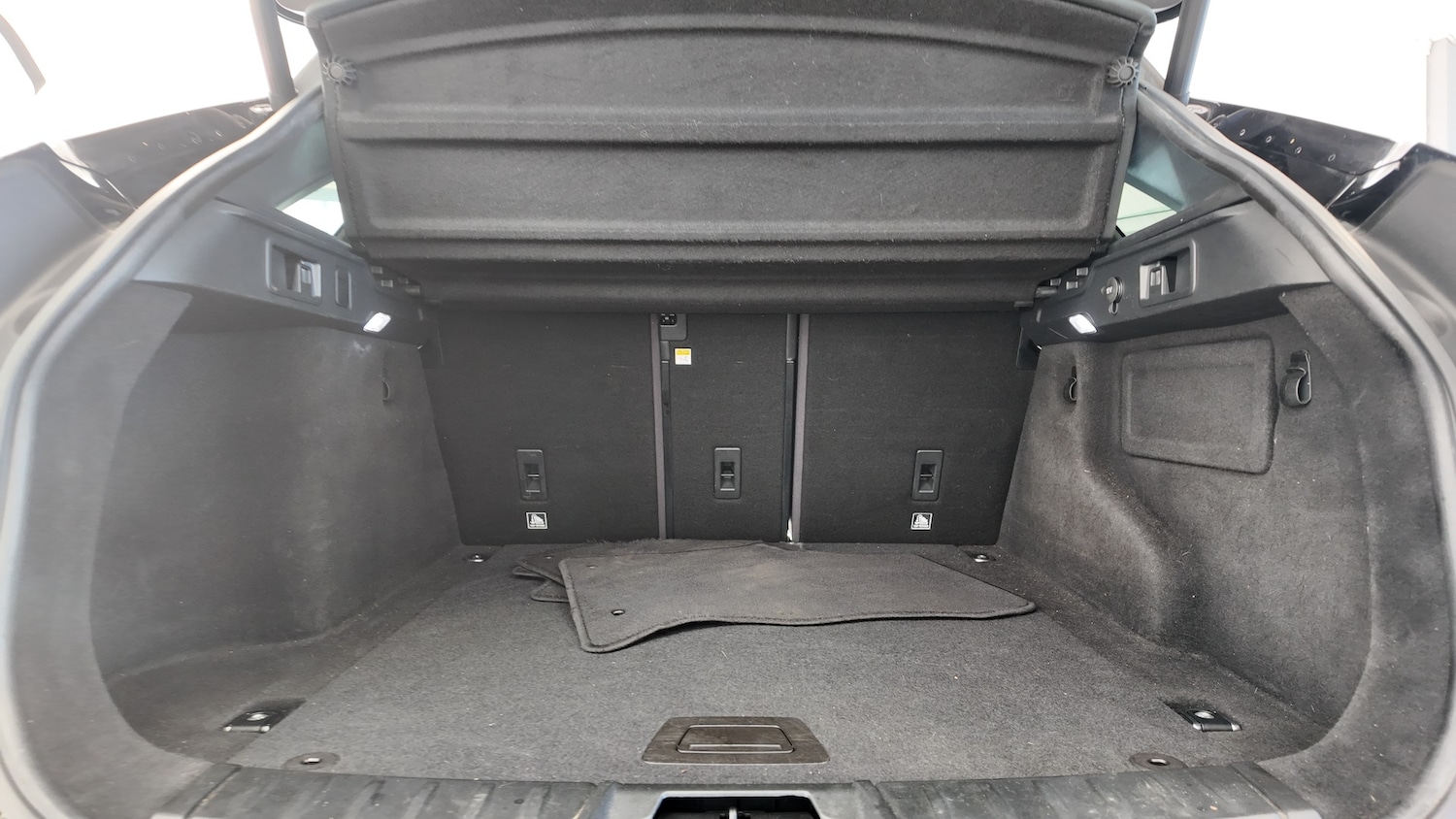 Used Jaguar F-Pace 2017 for sale - 76598880: Photo 33