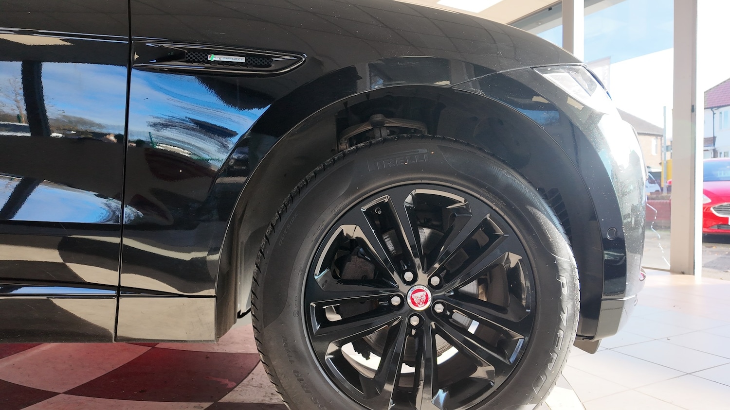 Used Jaguar F-Pace 2017 for sale - 76598880: Photo 7