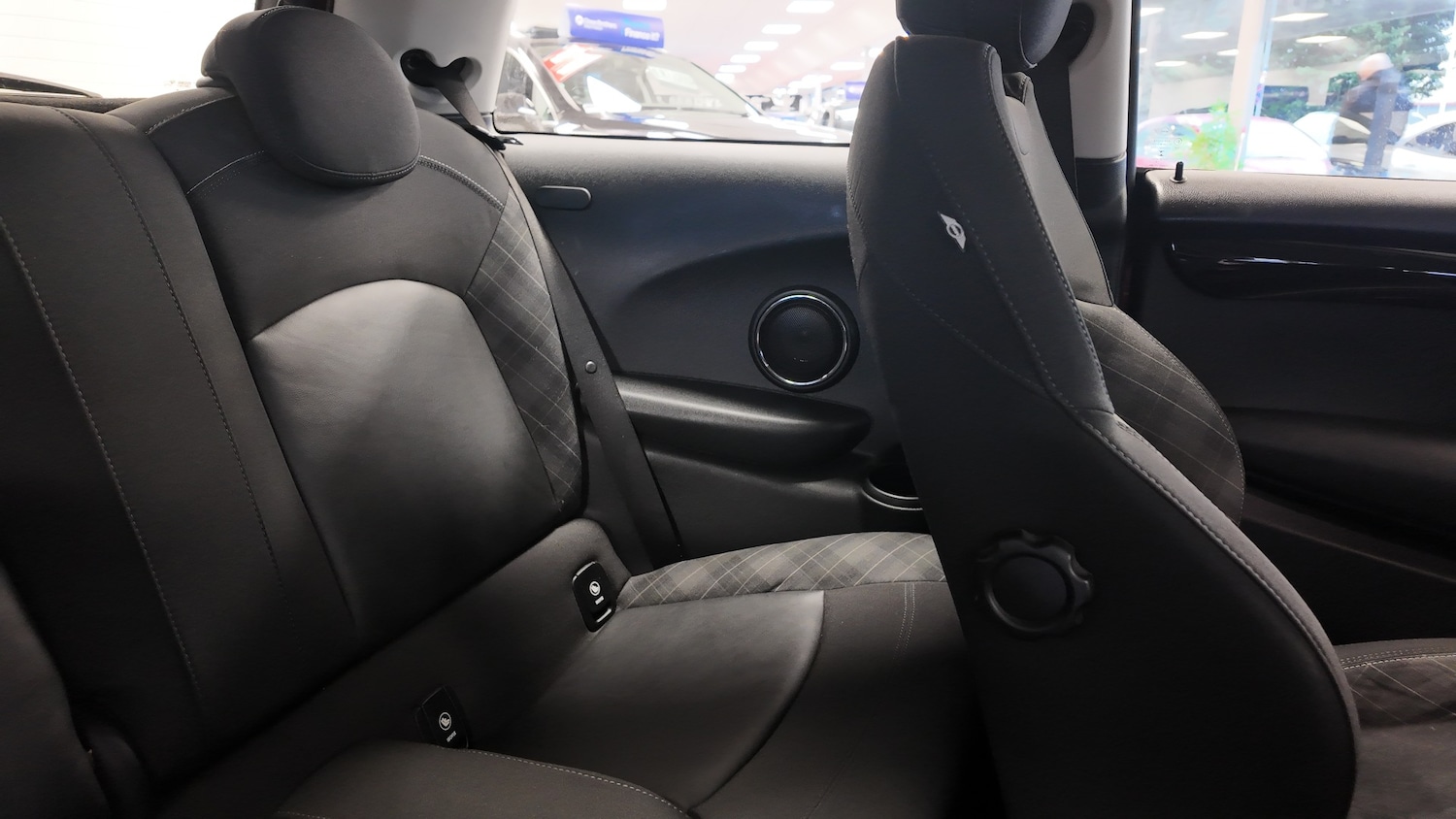 Used MINI Hatch 2014 for sale - 76762238: Photo 24