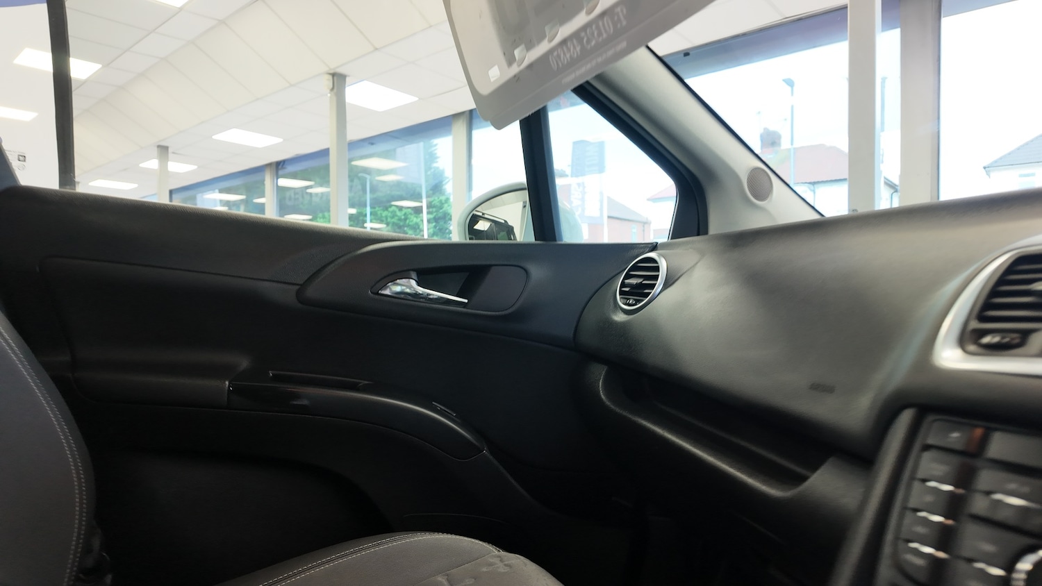 Used Vauxhall Meriva 2016 for sale - 76422138: Photo 17