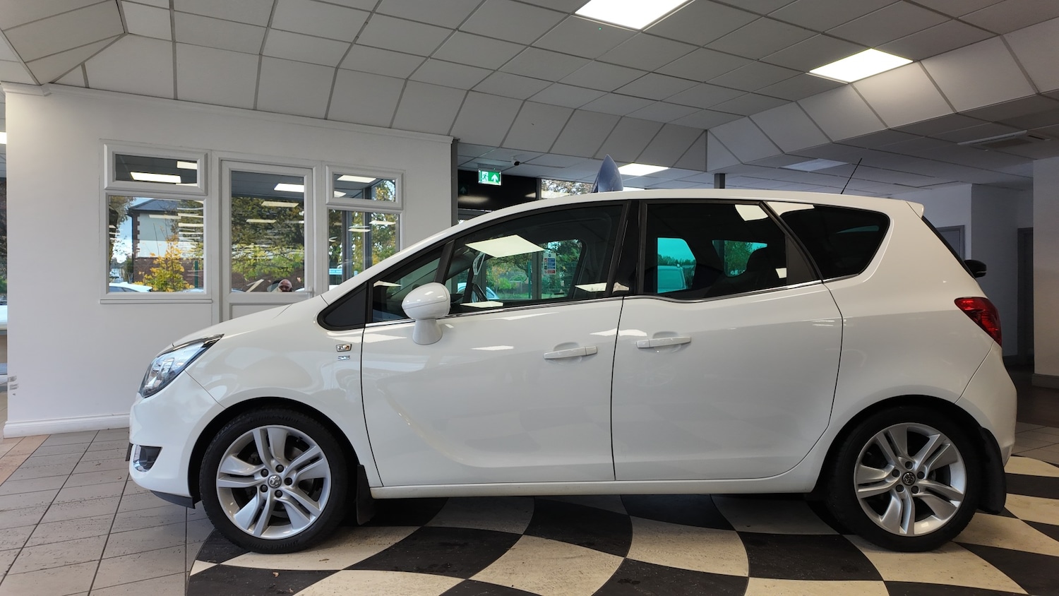 Used Vauxhall Meriva 2016 for sale - 76422138: Photo 4