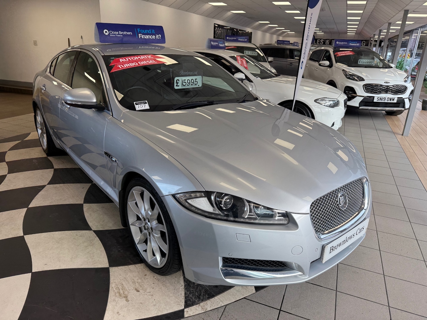 Used Jaguar XF 2012 for sale - 76554871: Photo 1