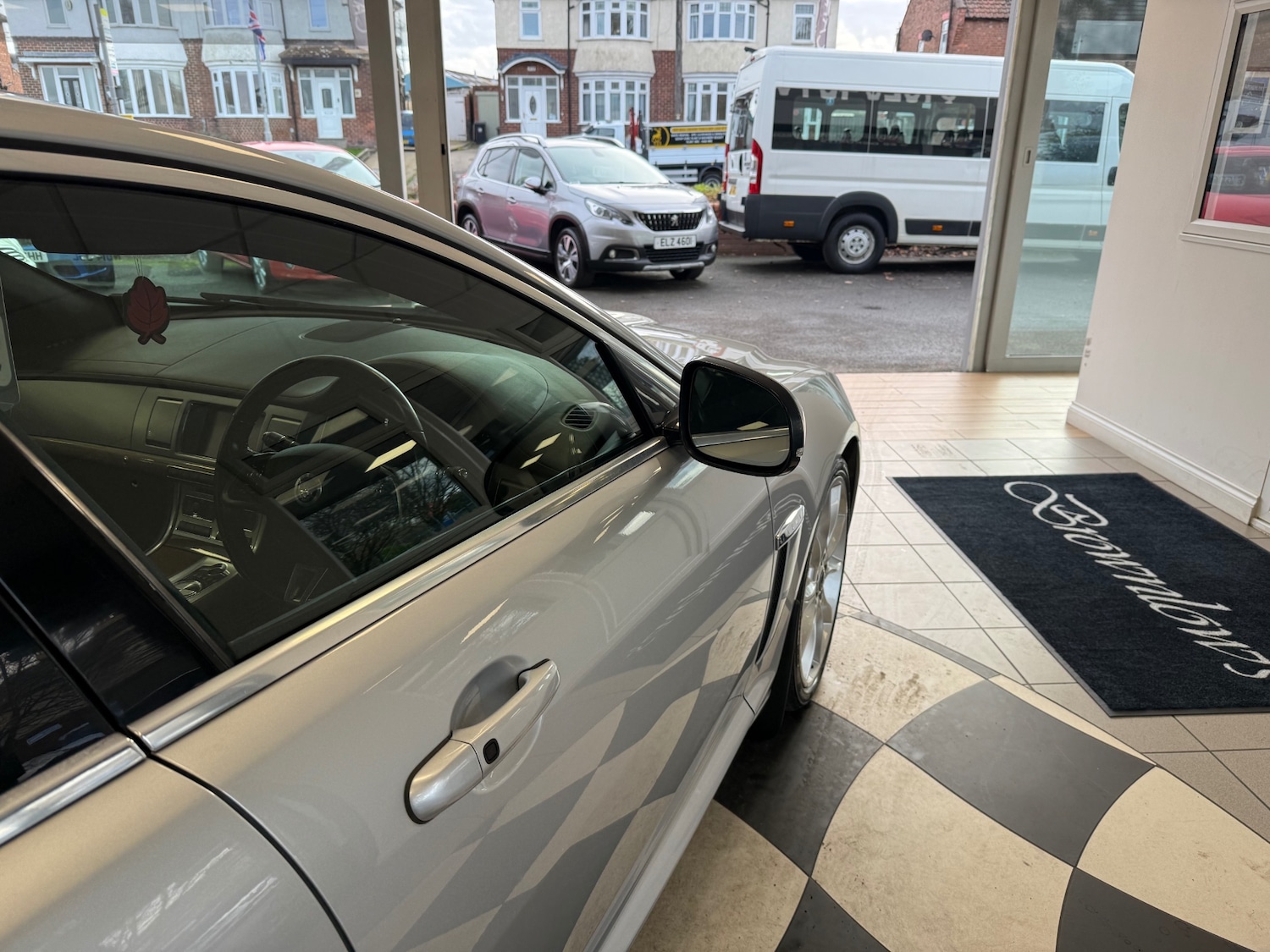 Used Jaguar XF 2012 for sale - 76554871: Photo 10