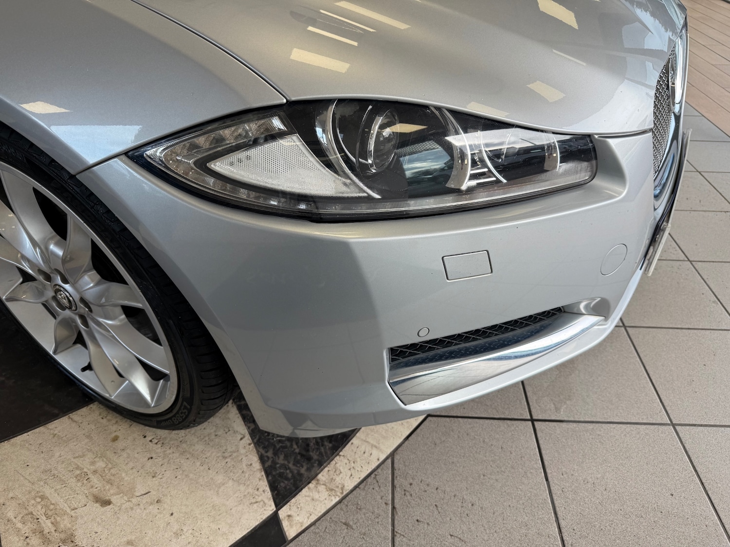 Used Jaguar XF 2012 for sale - 76554871: Photo 11