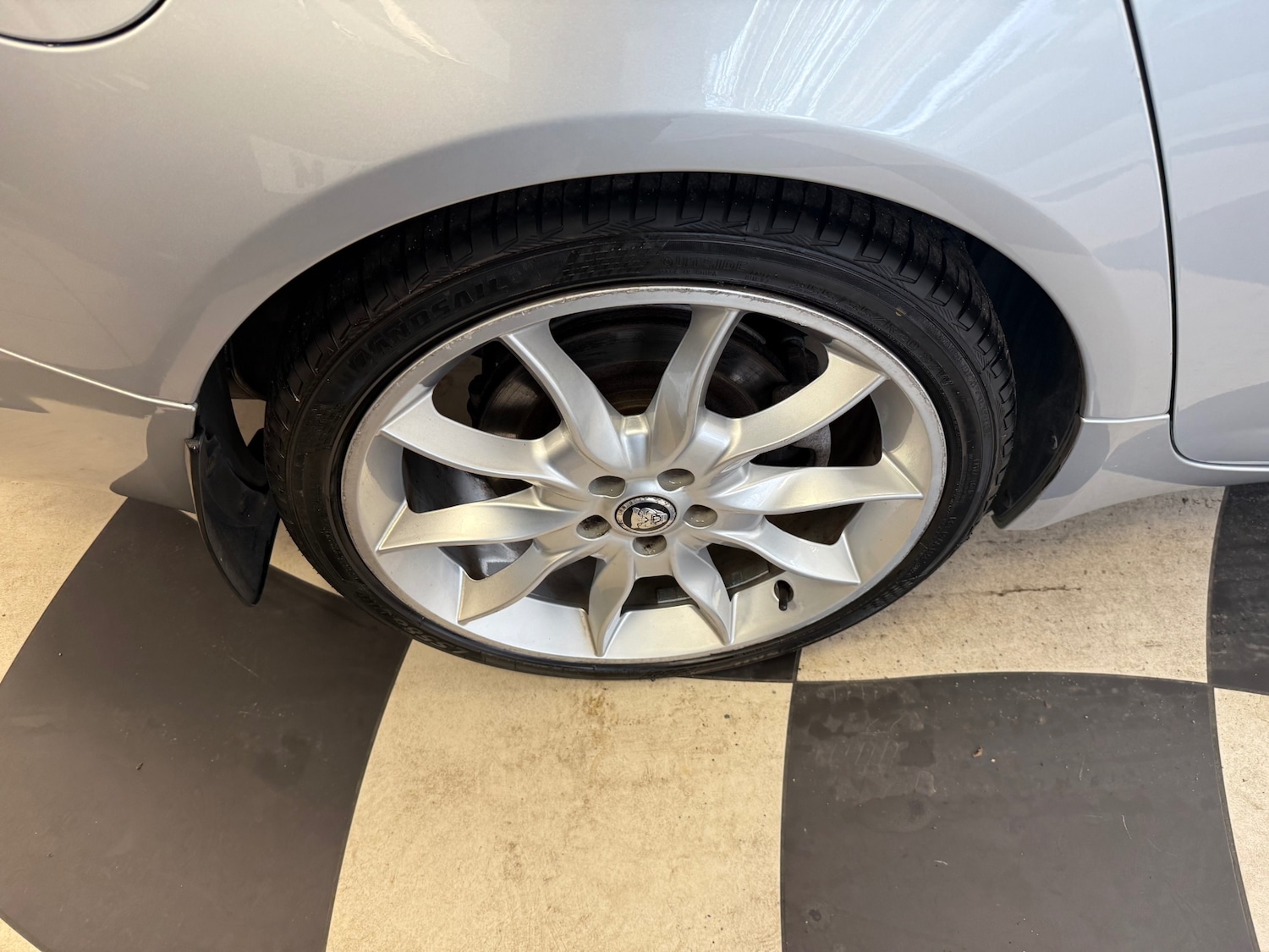 Used Jaguar XF 2012 for sale - 76554871: Photo 13