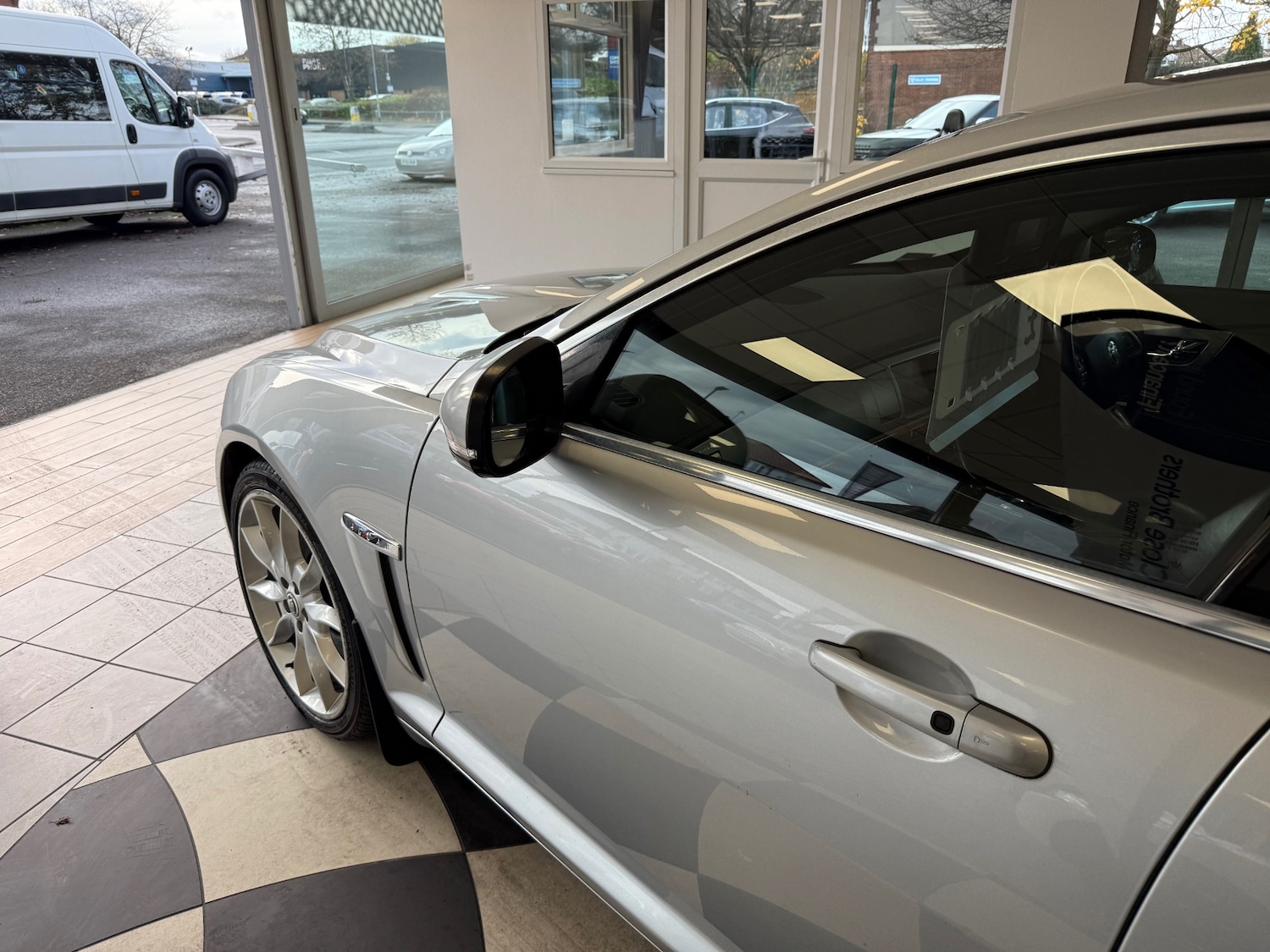 Used Jaguar XF 2012 for sale - 76554871: Photo 16