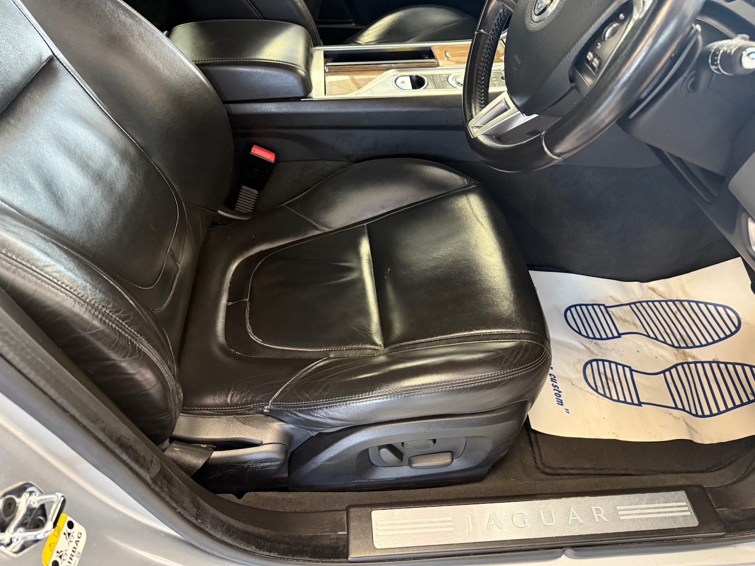 Used Jaguar XF 2012 for sale - 76554871: Photo 21