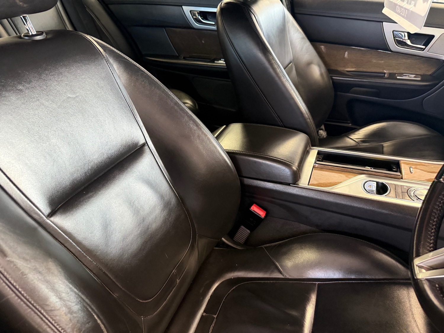 Used Jaguar XF 2012 for sale - 76554871: Photo 24