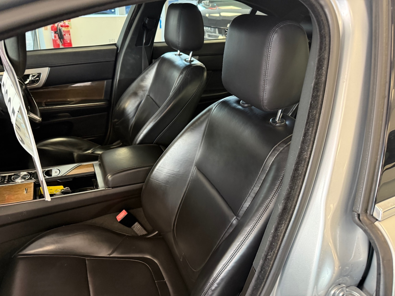 Used Jaguar XF 2012 for sale - 76554871: Photo 42