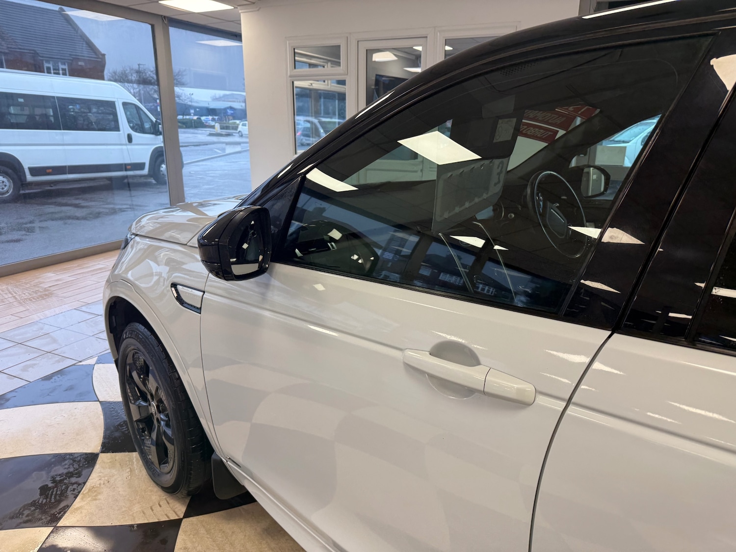 Used Land Rover Discovery Sport 2019 for sale - 76945964: Photo 17