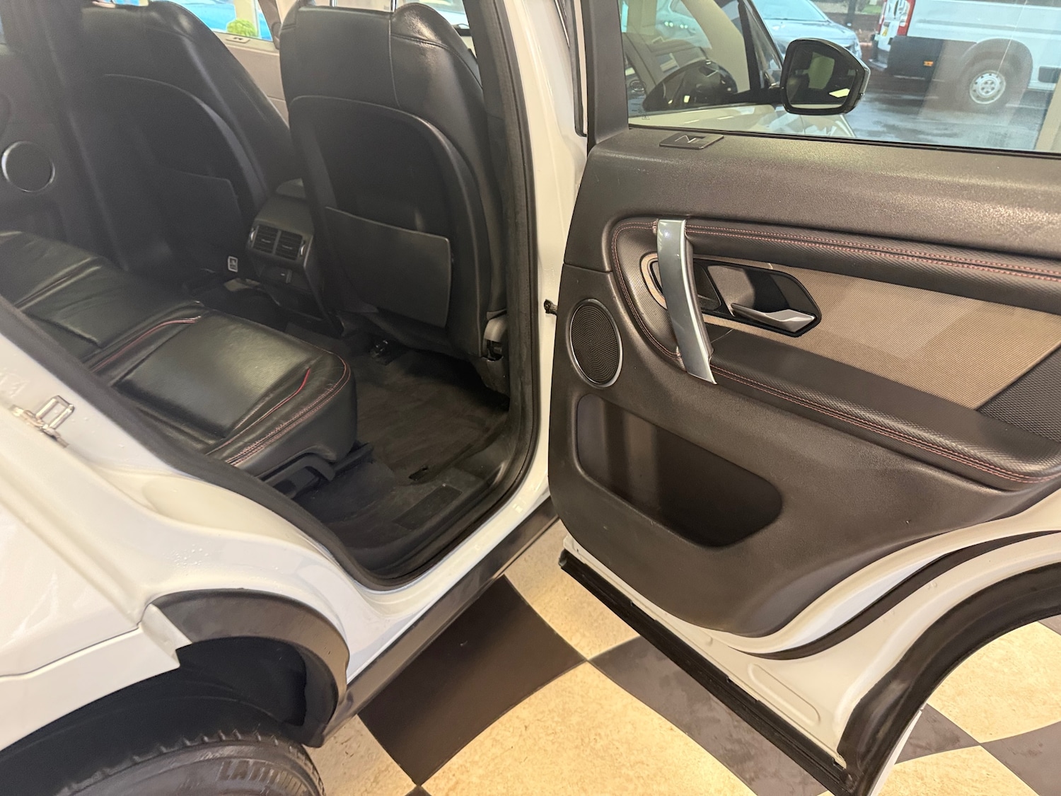 Used Land Rover Discovery Sport 2019 for sale - 76945964: Photo 38