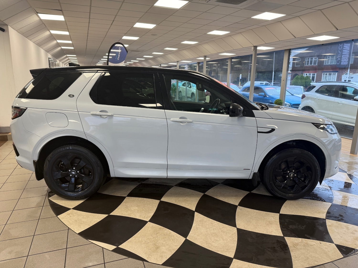 Used Land Rover Discovery Sport 2019 for sale - 76945964: Photo 5