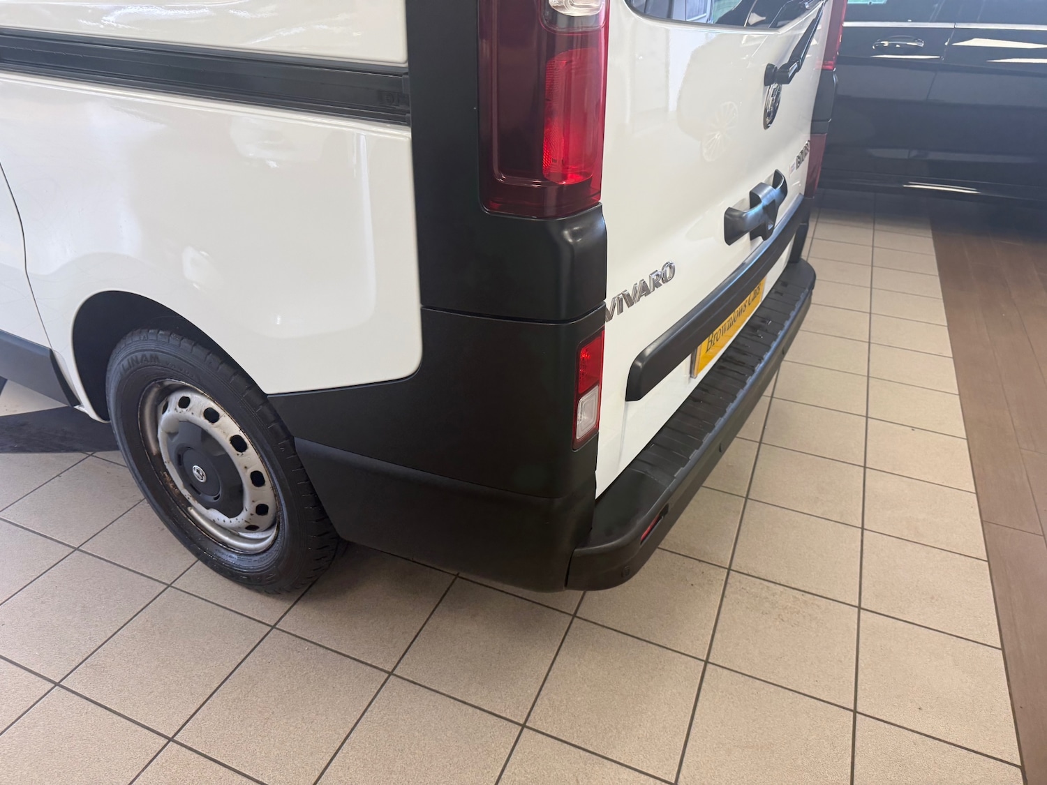 Used Vauxhall Vivaro 2017 for sale - 77568714: Photo 14
