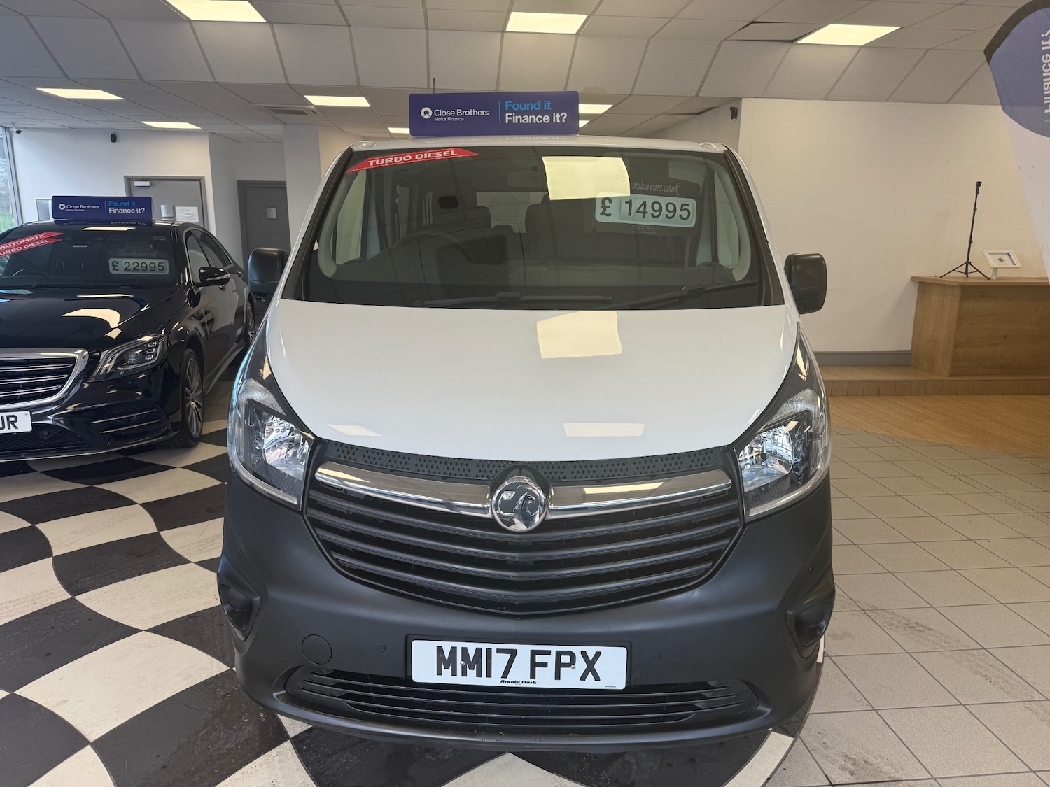 Used Vauxhall Vivaro 2017 for sale - 77568714: Photo 2