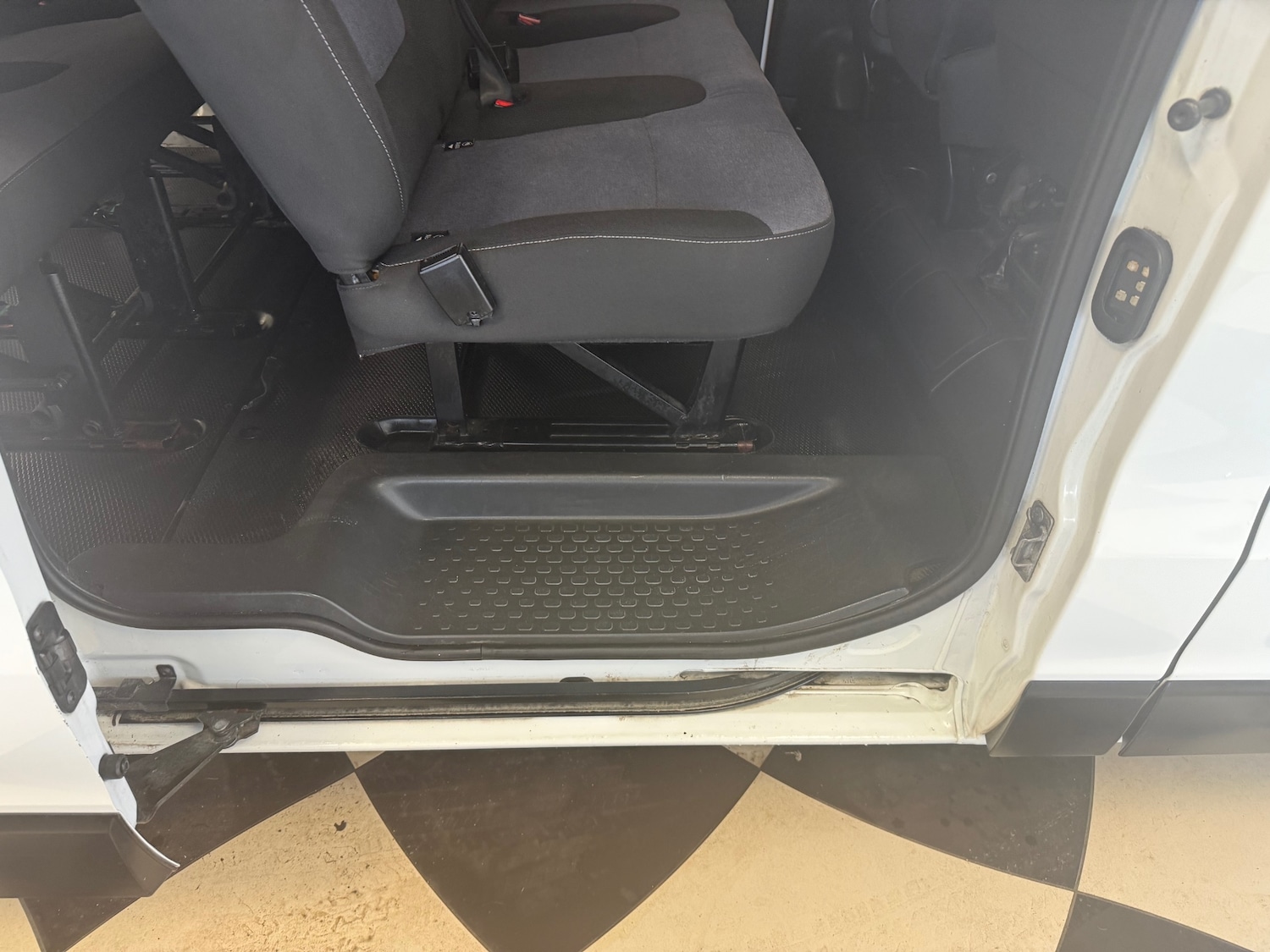 Used Vauxhall Vivaro 2017 for sale - 77568714: Photo 29