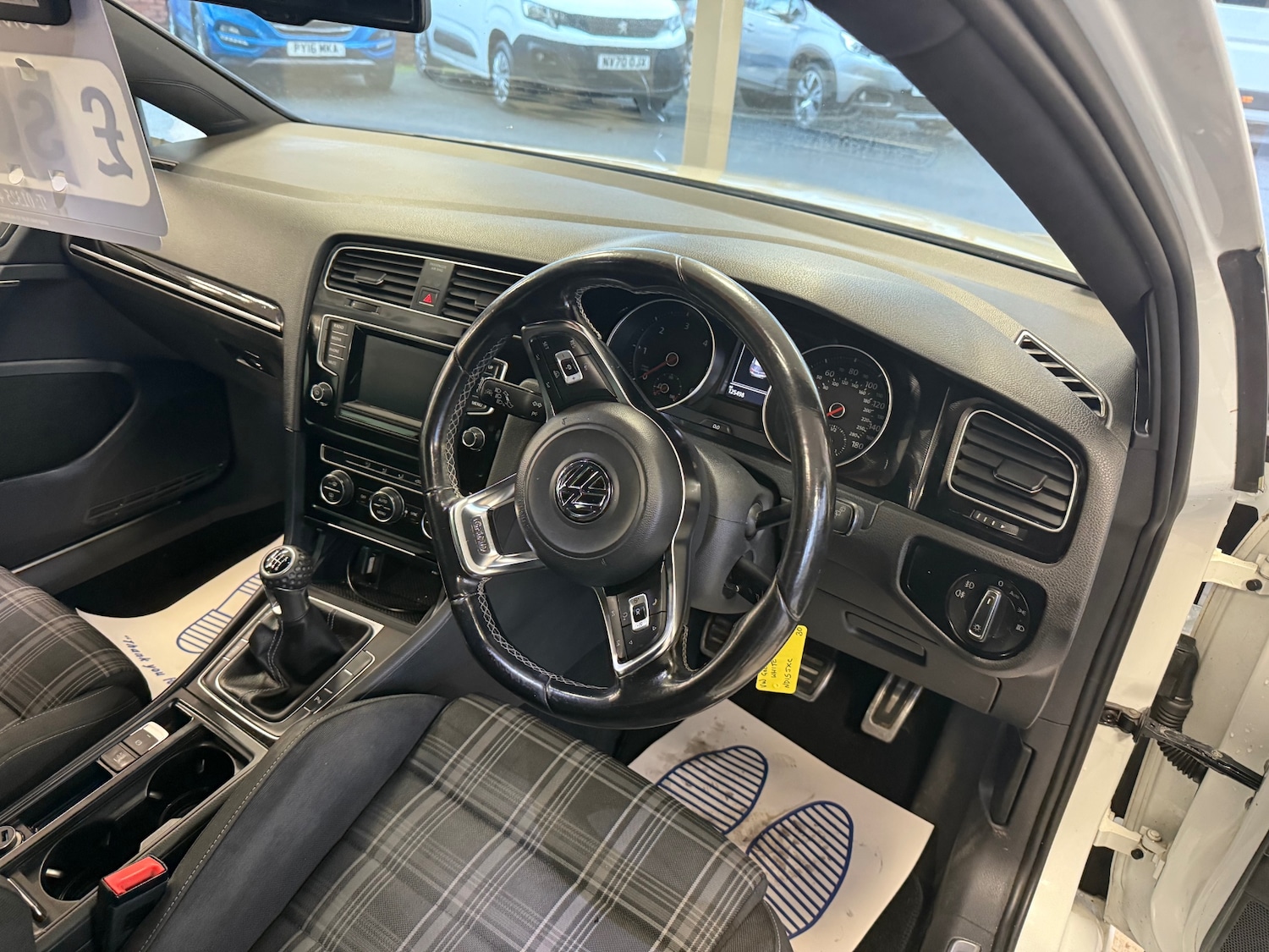 Used Volkswagen Golf 2015 for sale - 77023197: Photo 16