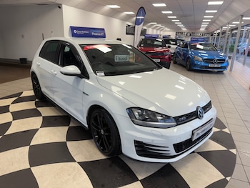 Used Volkswagen Golf 2015 for sale - 77023197: Photo