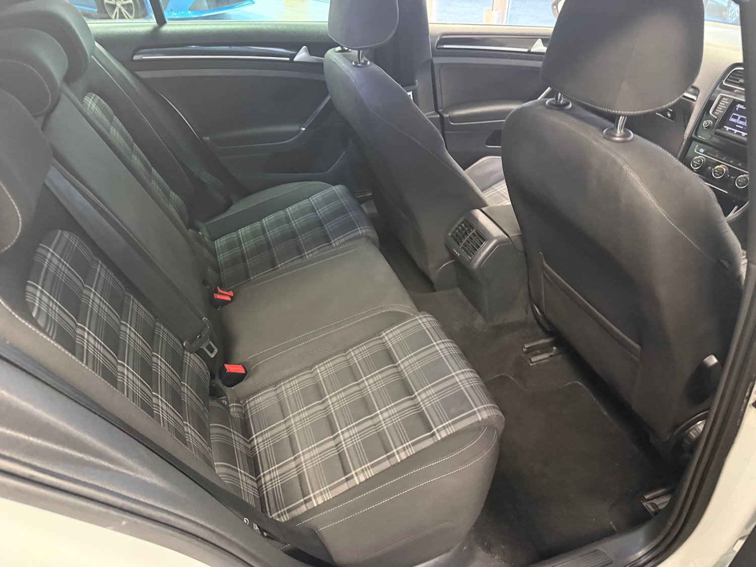 Used Volkswagen Golf 2015 for sale - 77023197: Photo 26