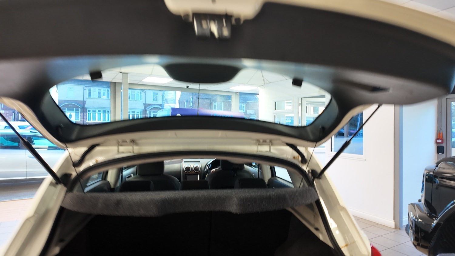 Used Nissan Qashqai 2011 for sale - 76905721: Photo 33