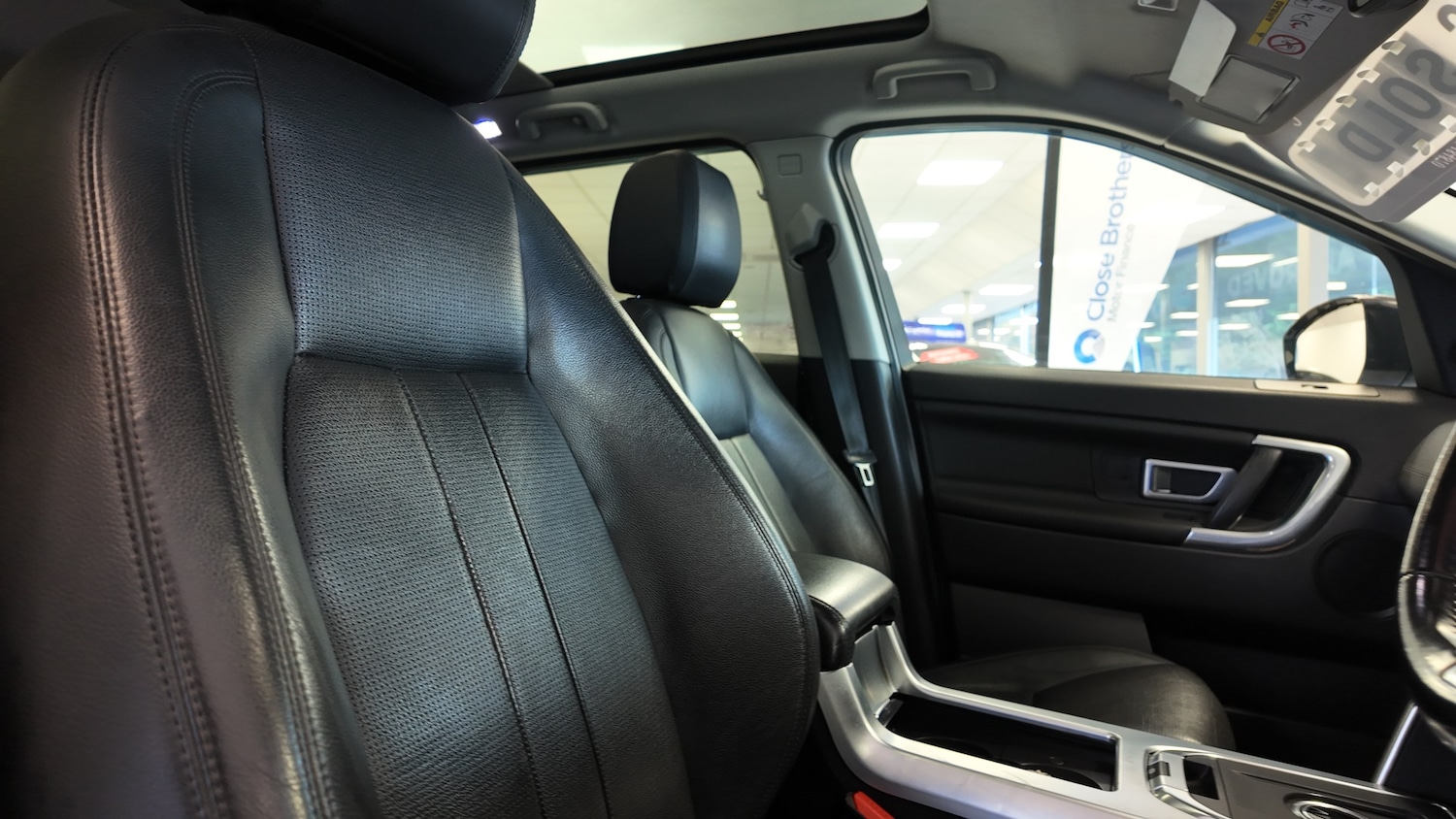 Used Land Rover Discovery Sport 2016 for sale - 76504522: Photo 12