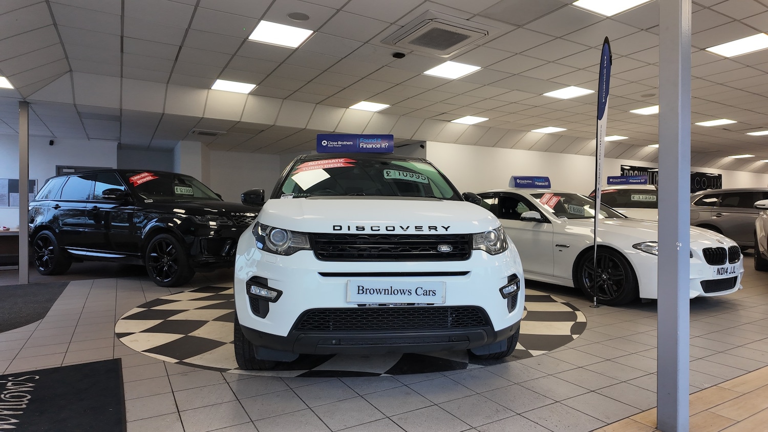 Used Land Rover Discovery Sport 2016 for sale - 76504522: Photo 2