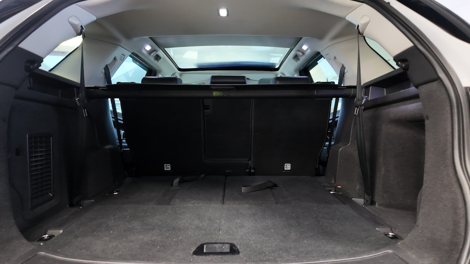 Used Land Rover Discovery Sport 2016 for sale - 76504522: Photo 33