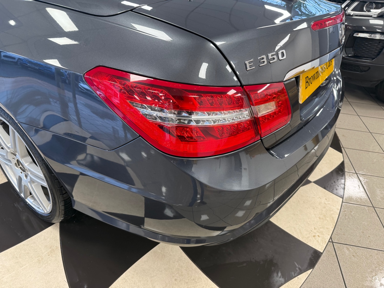 Used Mercedes-Benz E Class 2011 for sale - 77023480: Photo 17