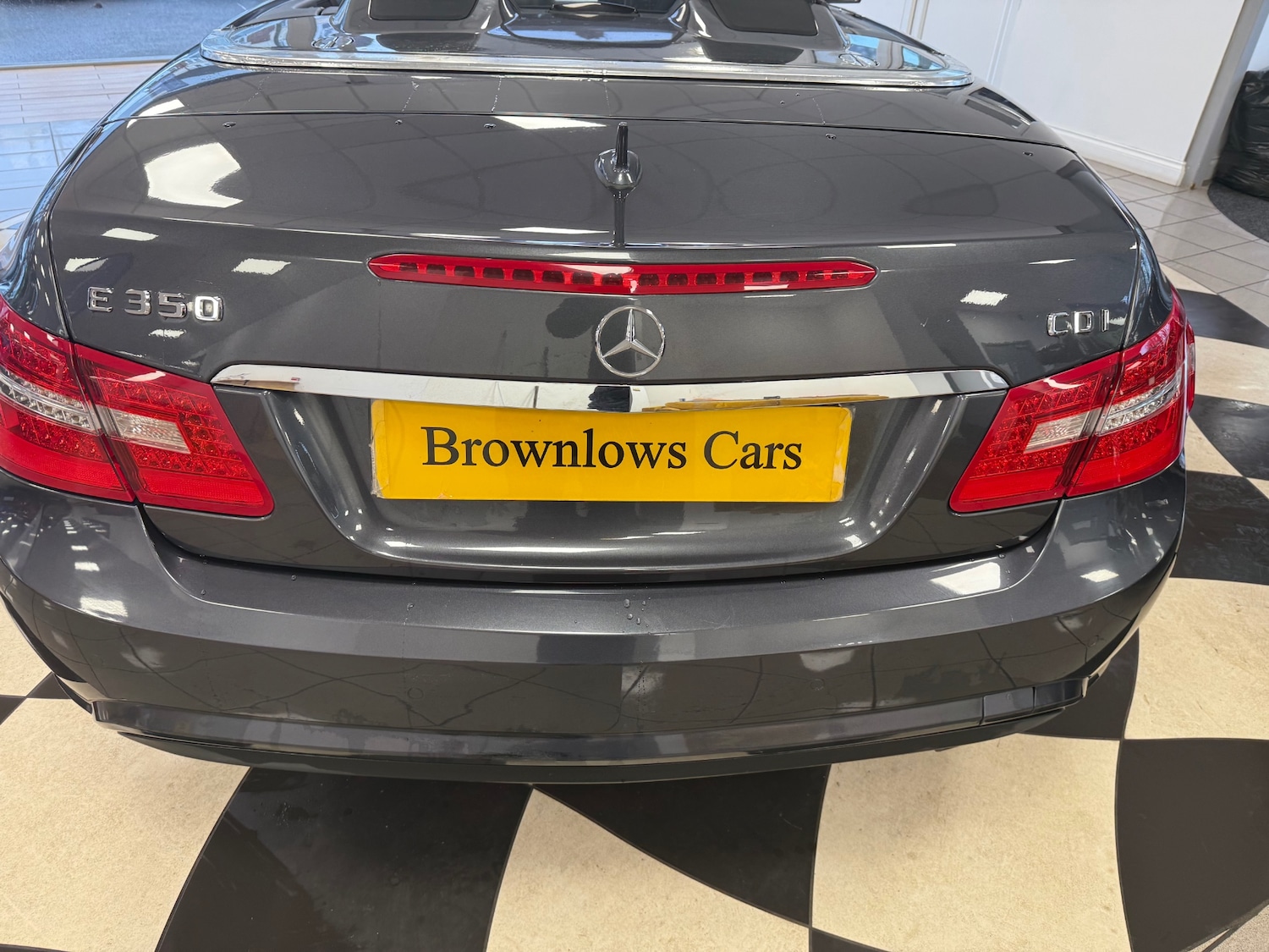 Used Mercedes-Benz E Class 2011 for sale - 77023480: Photo 18