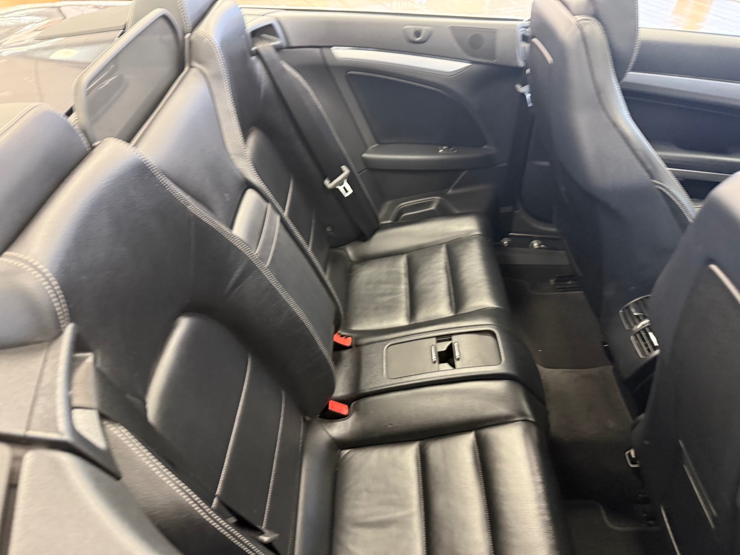 Used Mercedes-Benz E Class 2011 for sale - 77023480: Photo 32