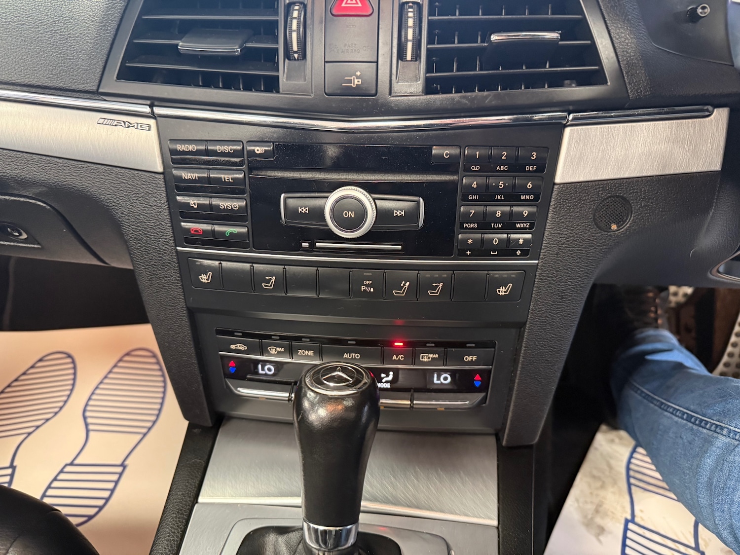 Used Mercedes-Benz E Class 2011 for sale - 77023480: Photo 33