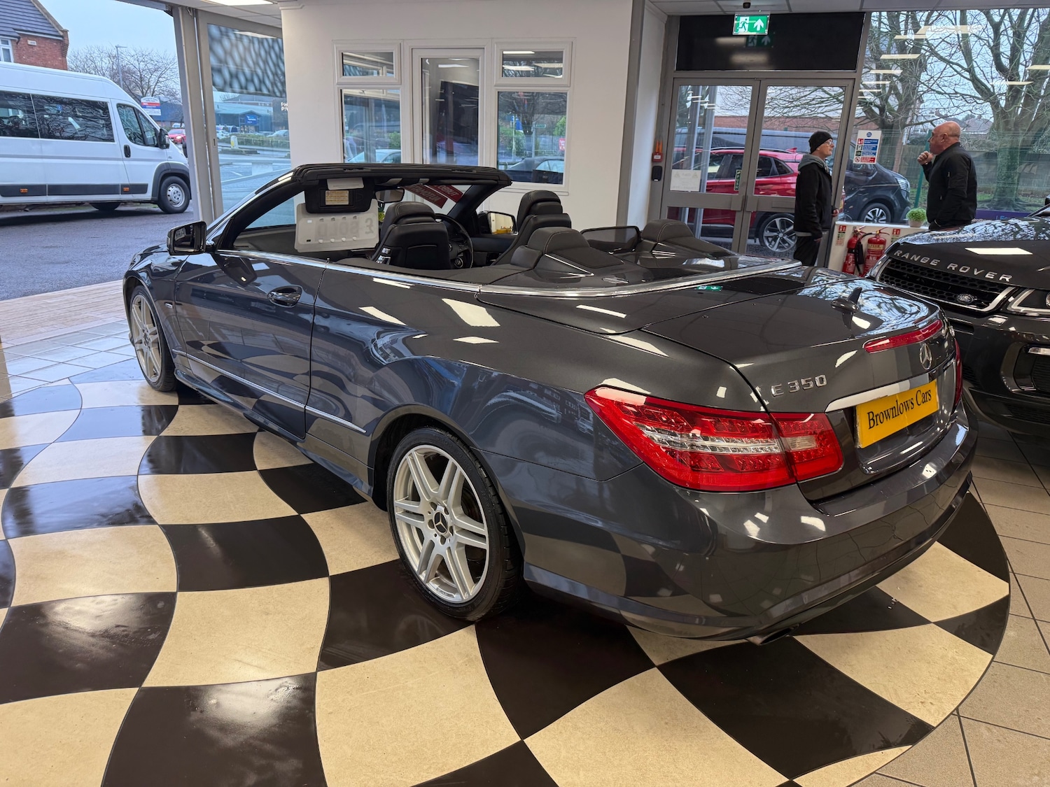 Used Mercedes-Benz E Class 2011 for sale - 77023480: Photo 5