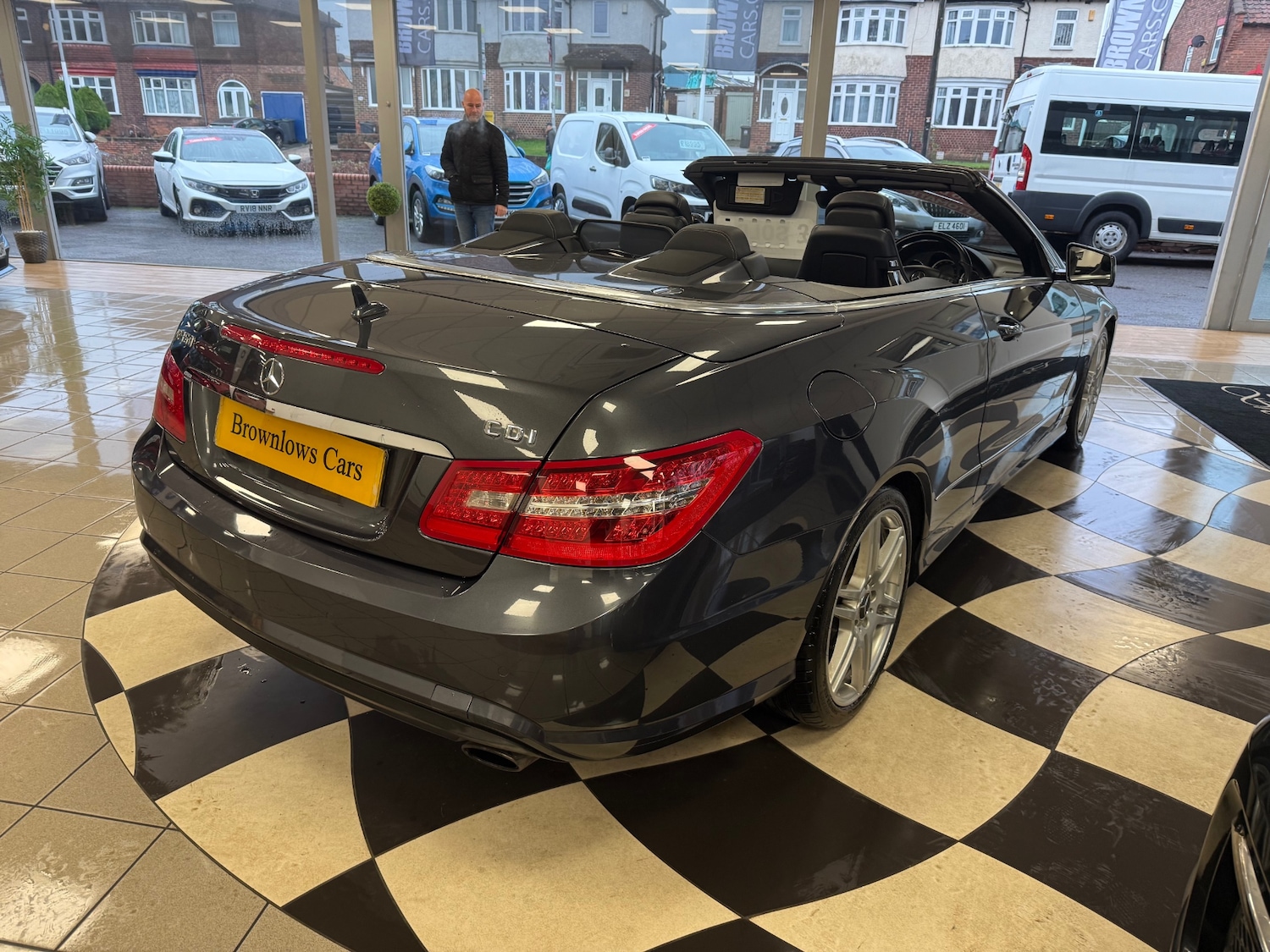 Used Mercedes-Benz E Class 2011 for sale - 77023480: Photo 6