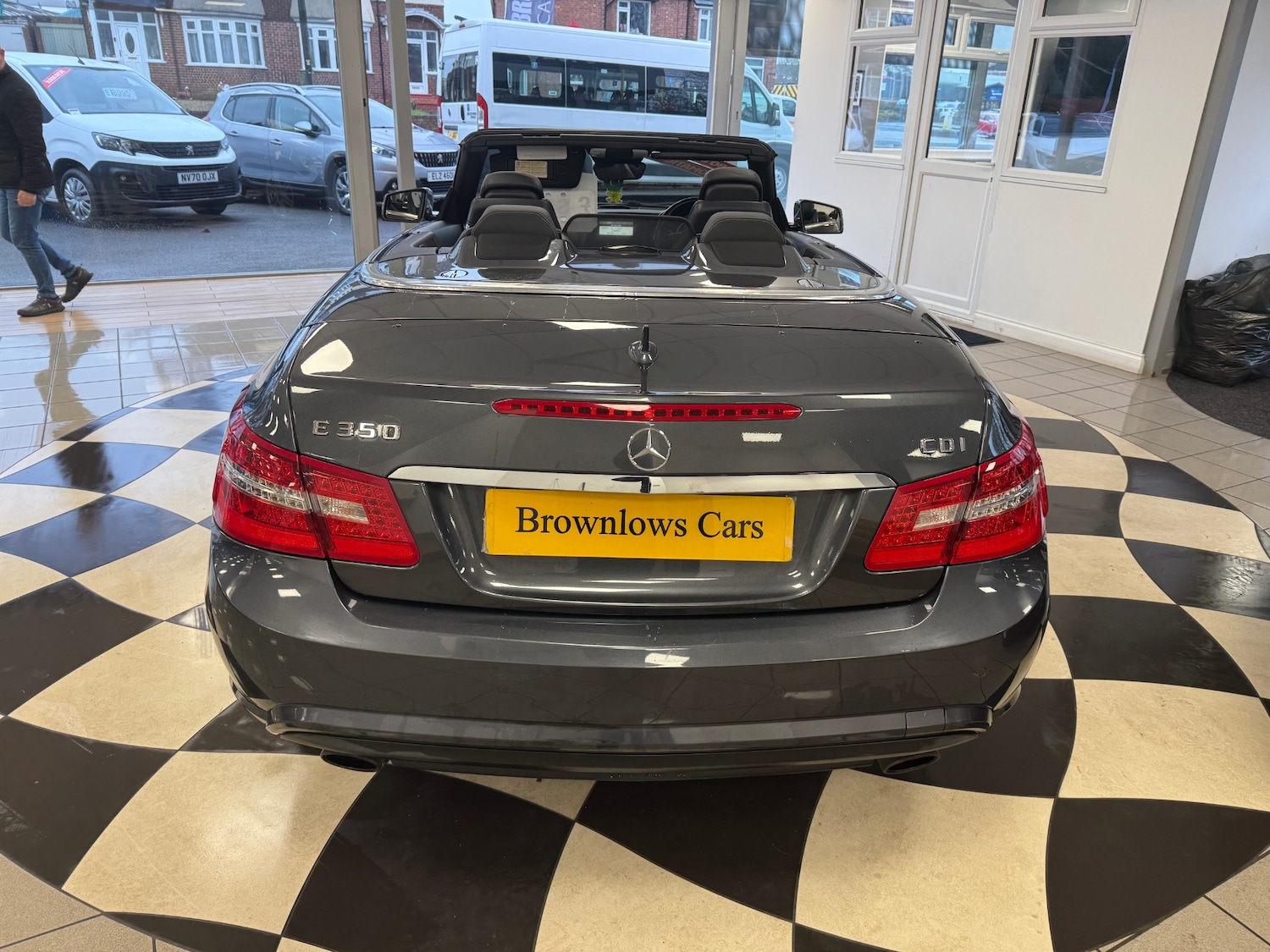 Used Mercedes-Benz E Class 2011 for sale - 77023480: Photo 7