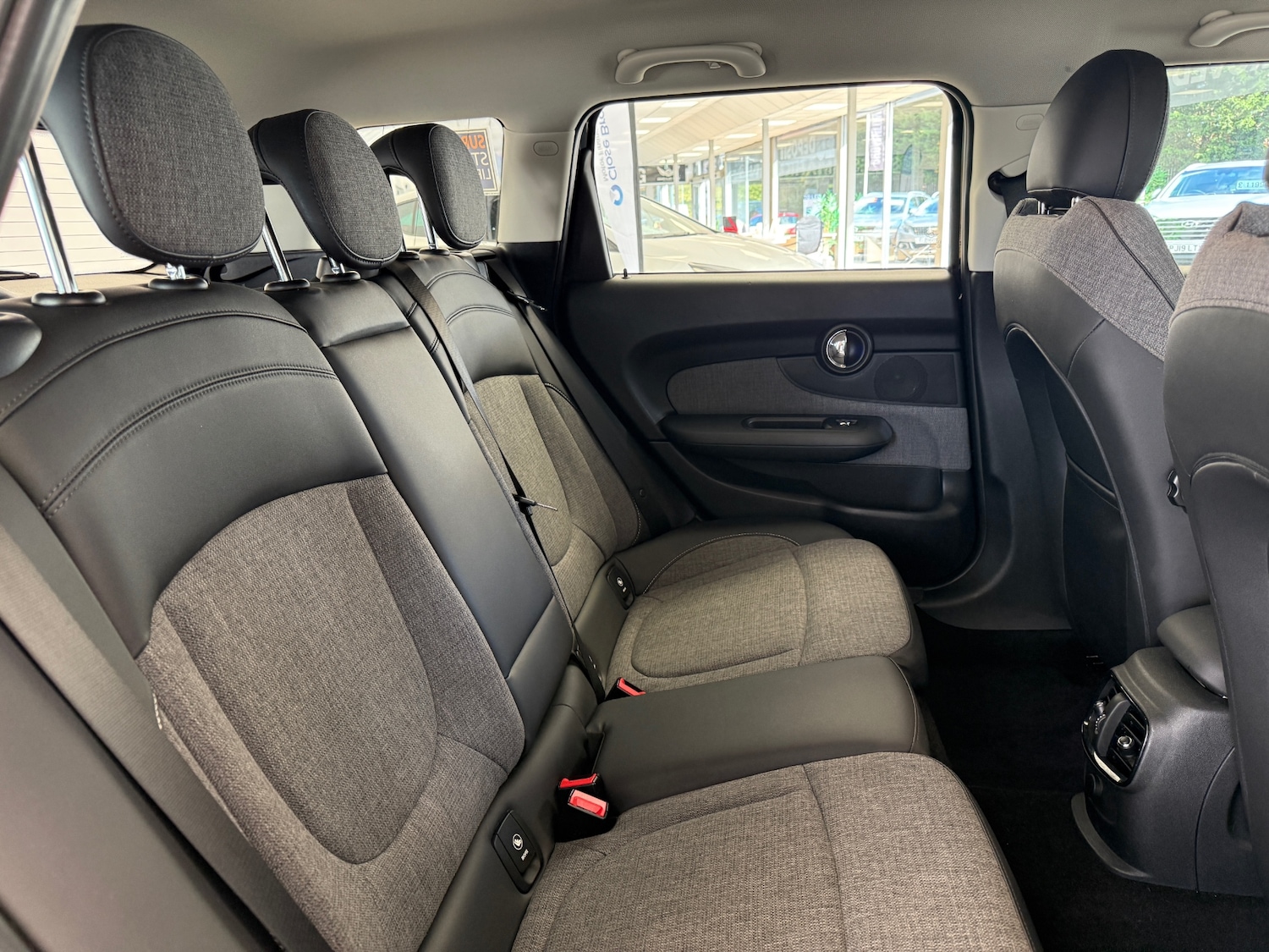 Used MINI Clubman 2015 for sale - 76037528: Photo 23