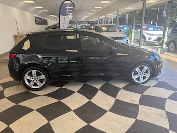 Used SEAT Leon 2019 for sale - 79342532: Photo