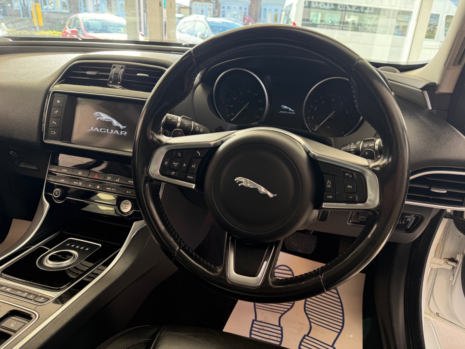 Used Jaguar XE 2017 for sale - 76374243: Photo 13