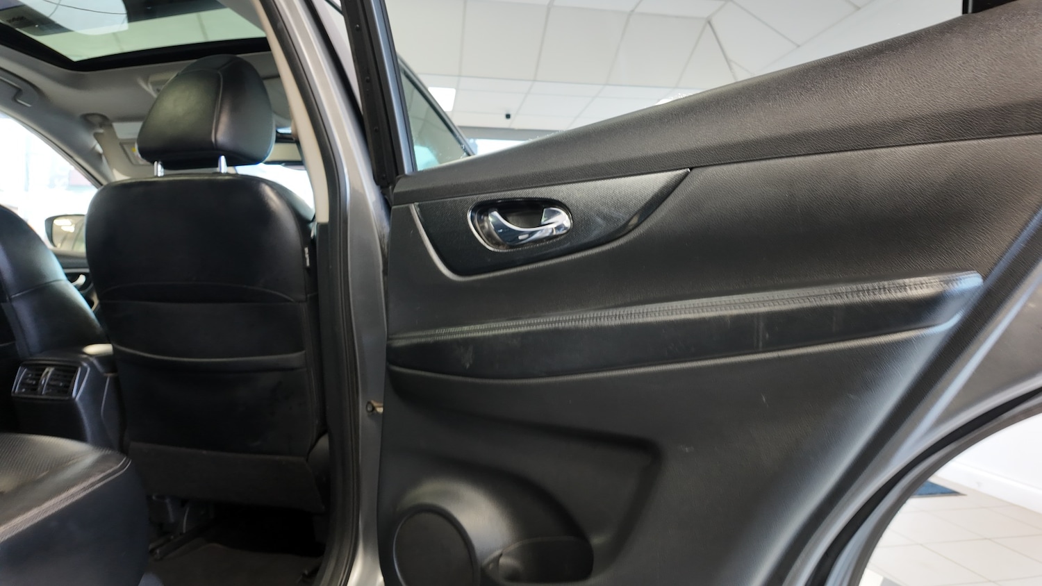 Used Nissan X-Trail 2016 for sale - 76566227: Photo 24