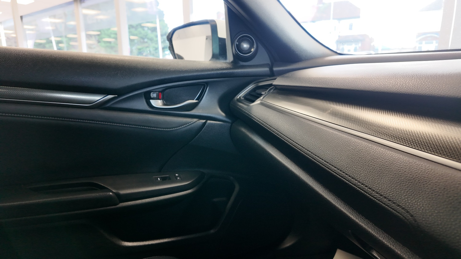 Used Honda Civic 2018 for sale - 76706217: Photo 20