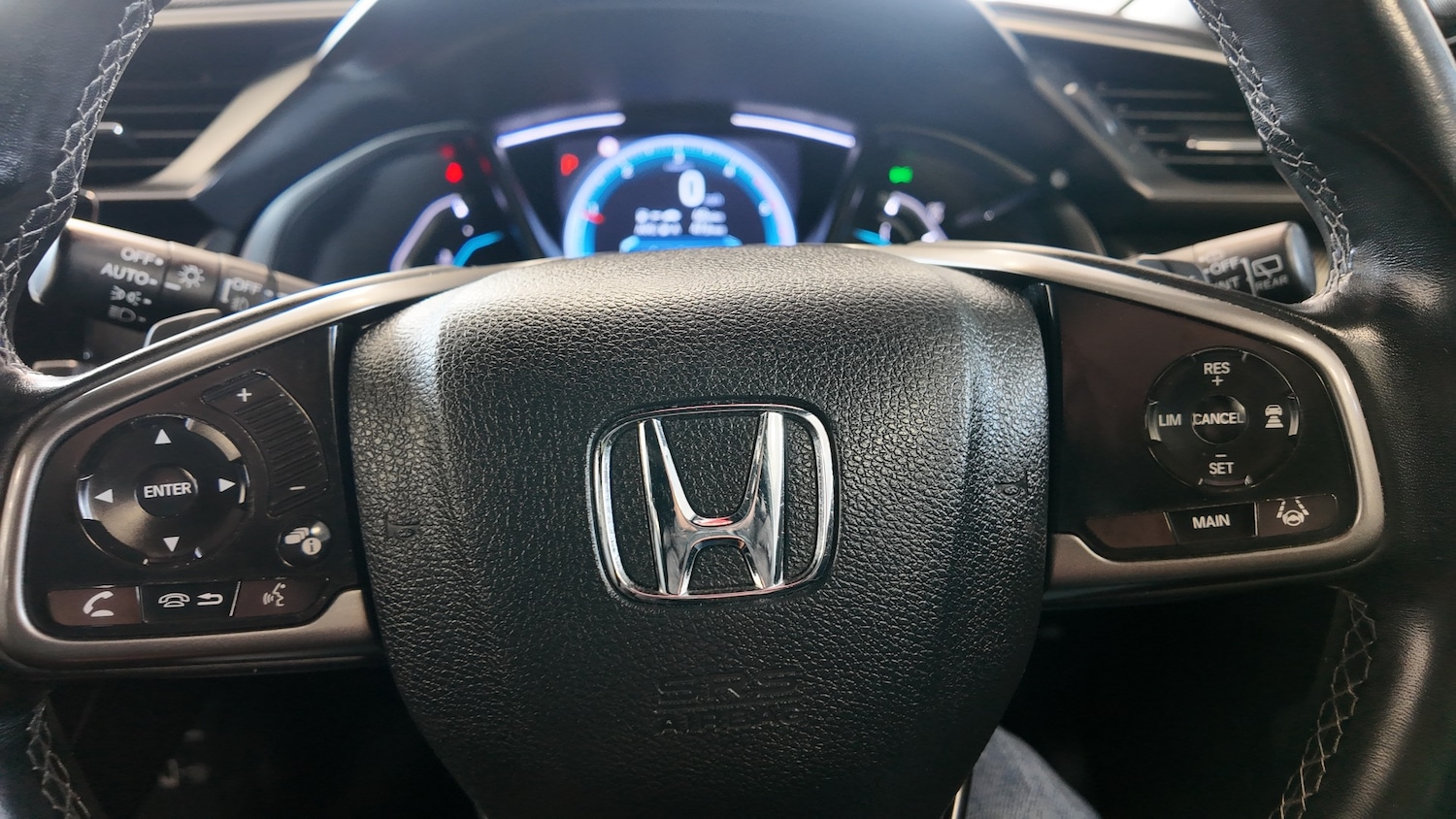 Used Honda Civic 2018 for sale - 76706217: Photo 21