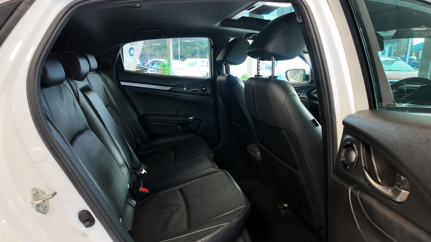 Used Honda Civic 2018 for sale - 76706217: Photo 25