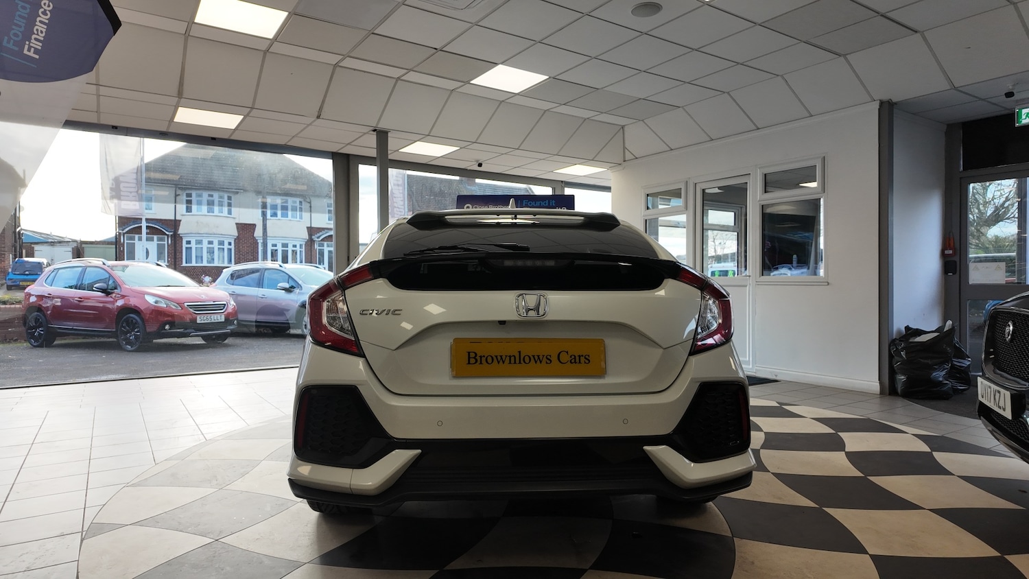 Used Honda Civic 2018 for sale - 76706217: Photo 5