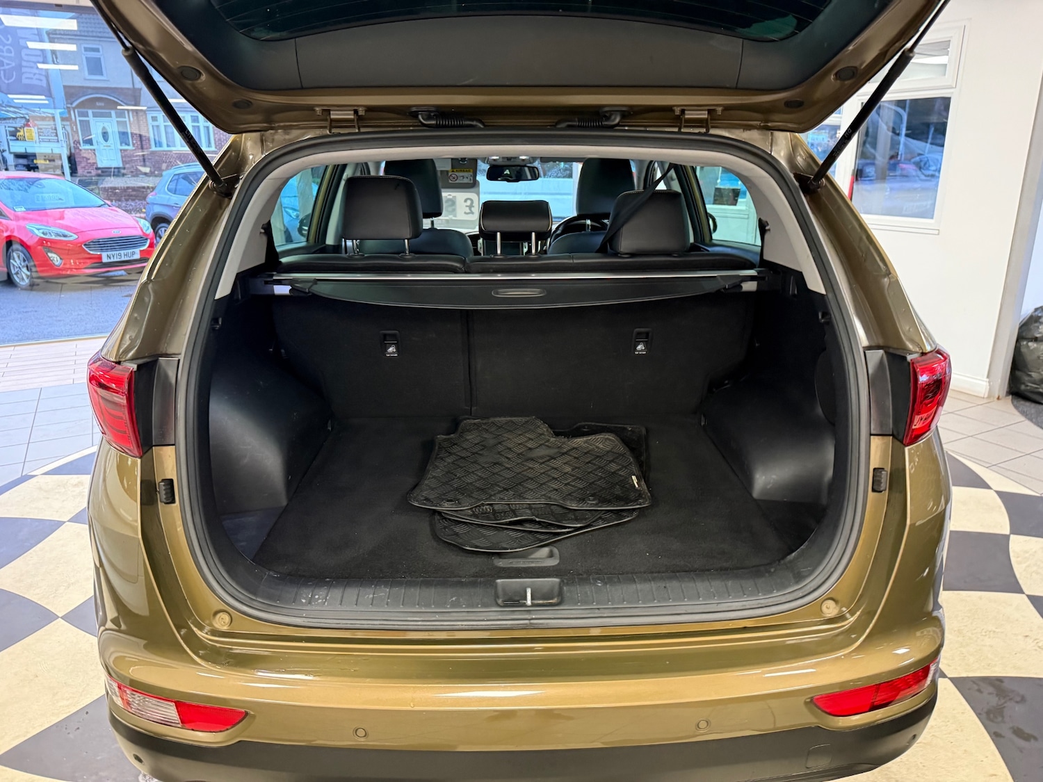 Used Kia Sportage 2016 for sale - 76450030: Photo 32