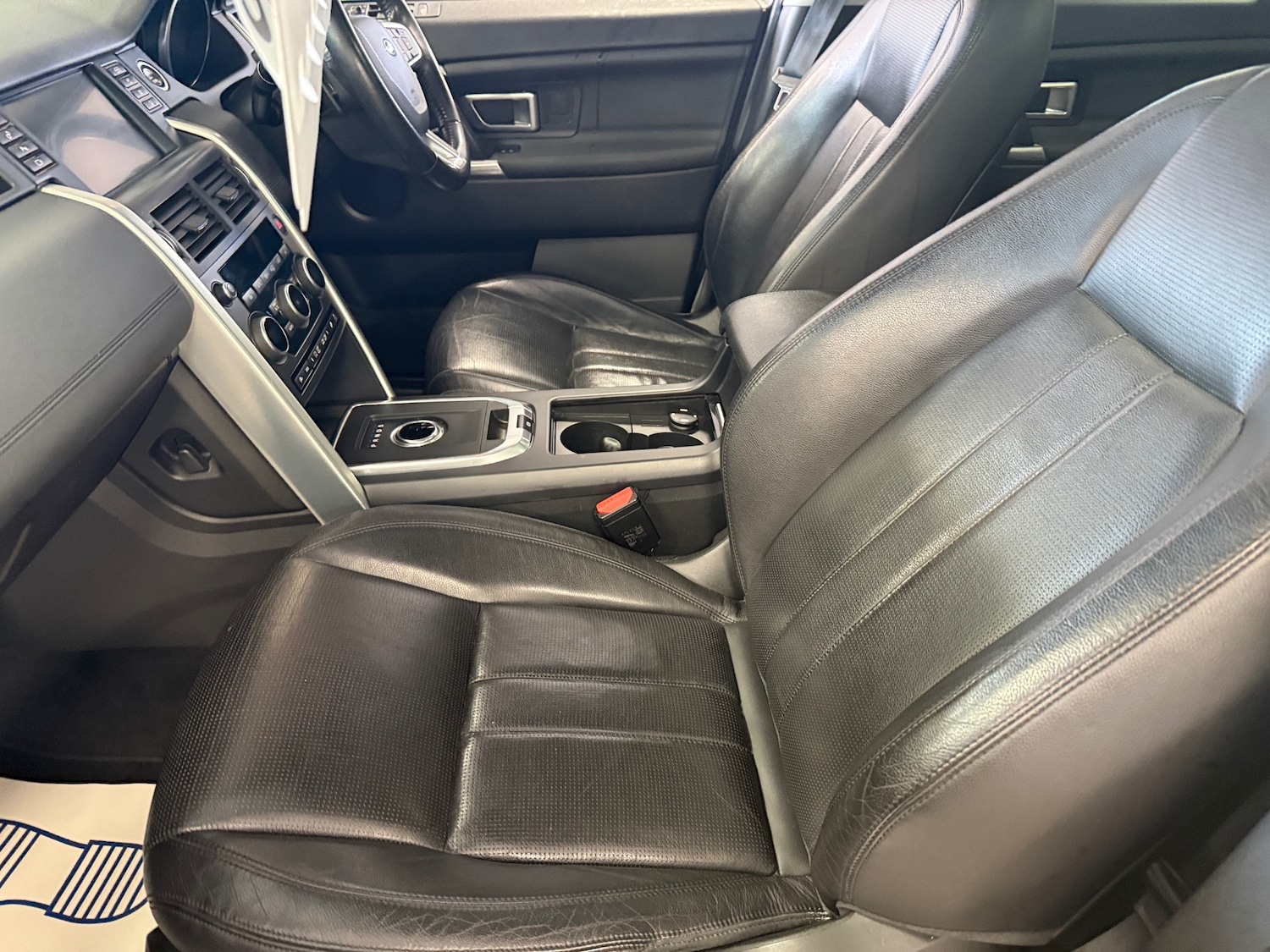 Used Land Rover Discovery Sport 2017 for sale - 77541848: Photo 45